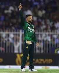 “Mohammad Nawaz’s Stellar Performance Ignored: Spectators and Officials Overlook Man of the Match”