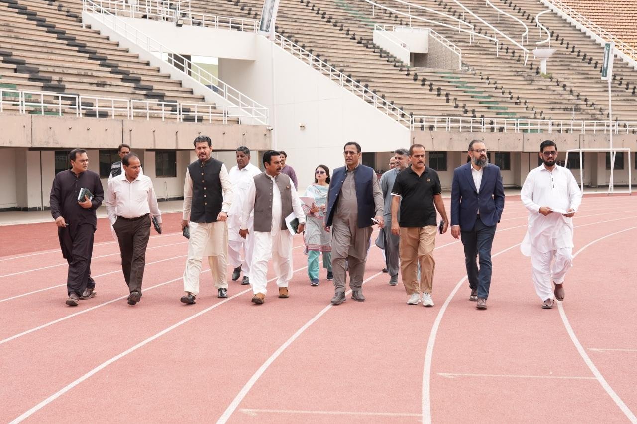 DG Pakistan sports board Yawar Hussain visit facilities at PSB